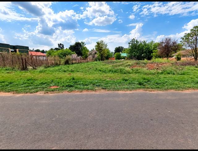 4,047M² VACANT LAND FOR SALE IN RIVERSDALE